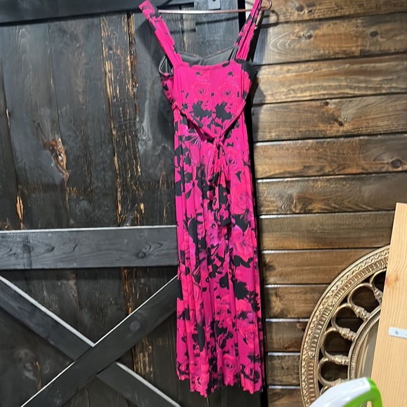 Summer dress - Picture 5 of 6